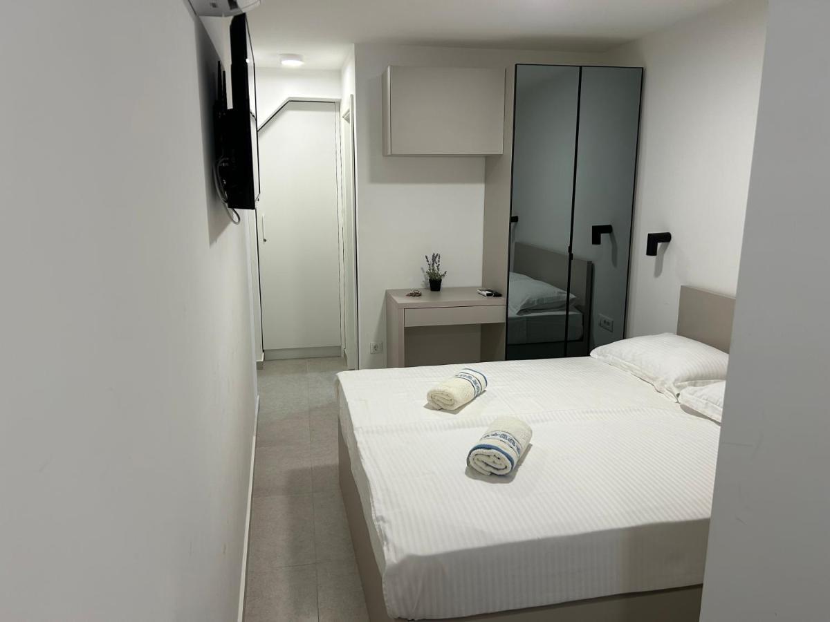 Radunica Old Town - Studio Apartment 3 สปลิท ภายนอก รูปภาพ